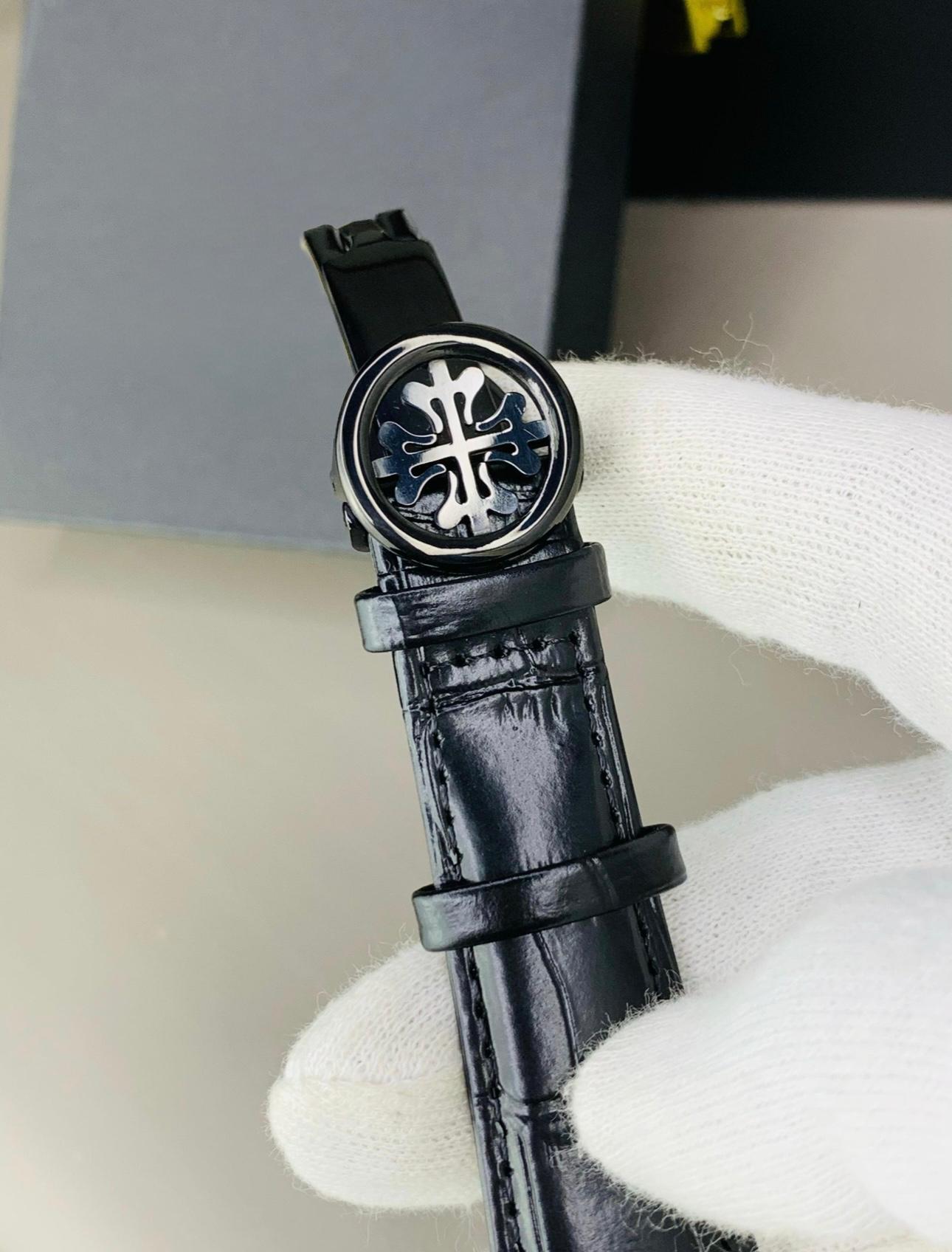 PP– Black Leather Edition