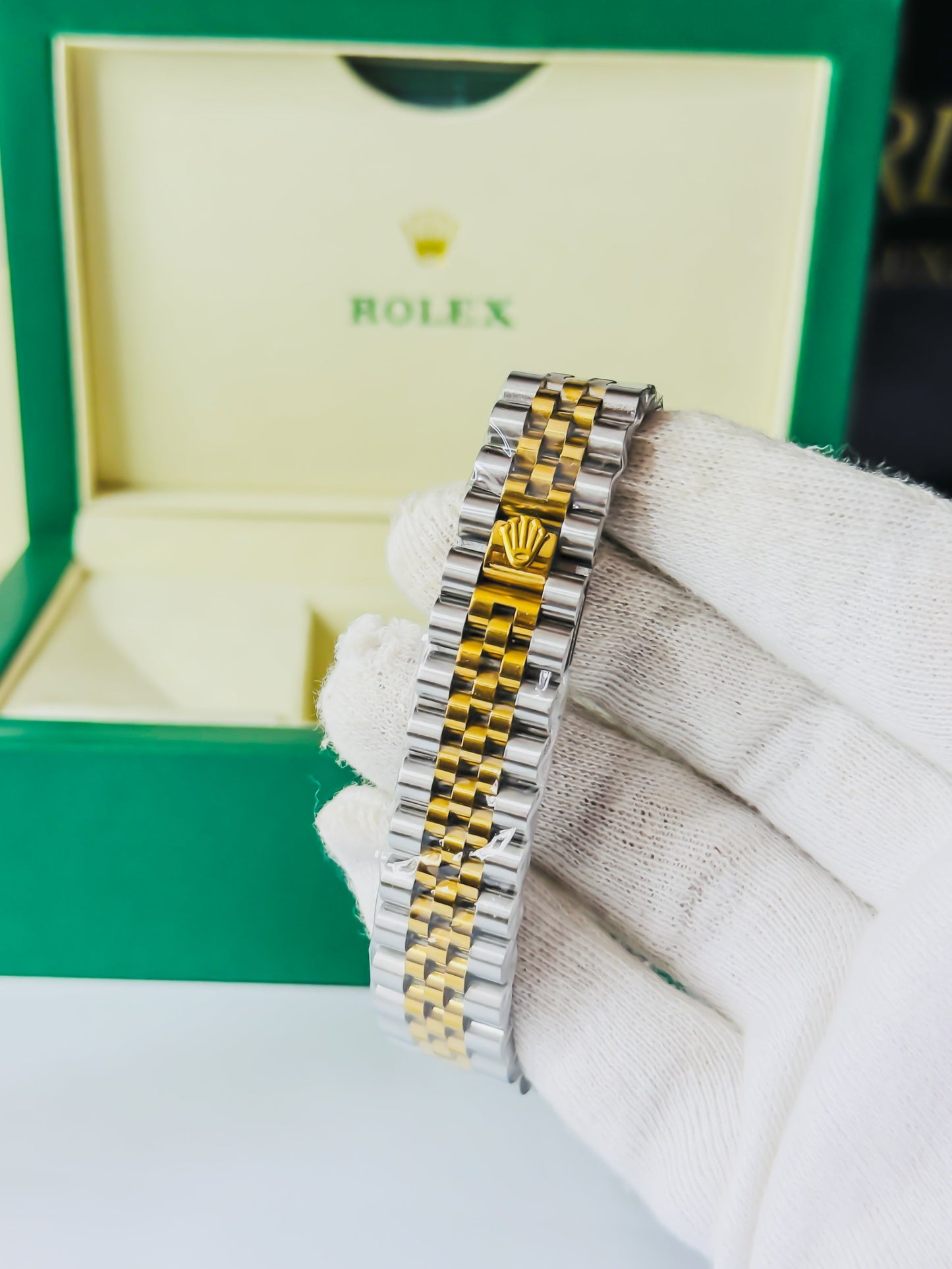 Royale Date Just - Two Tone White Dial