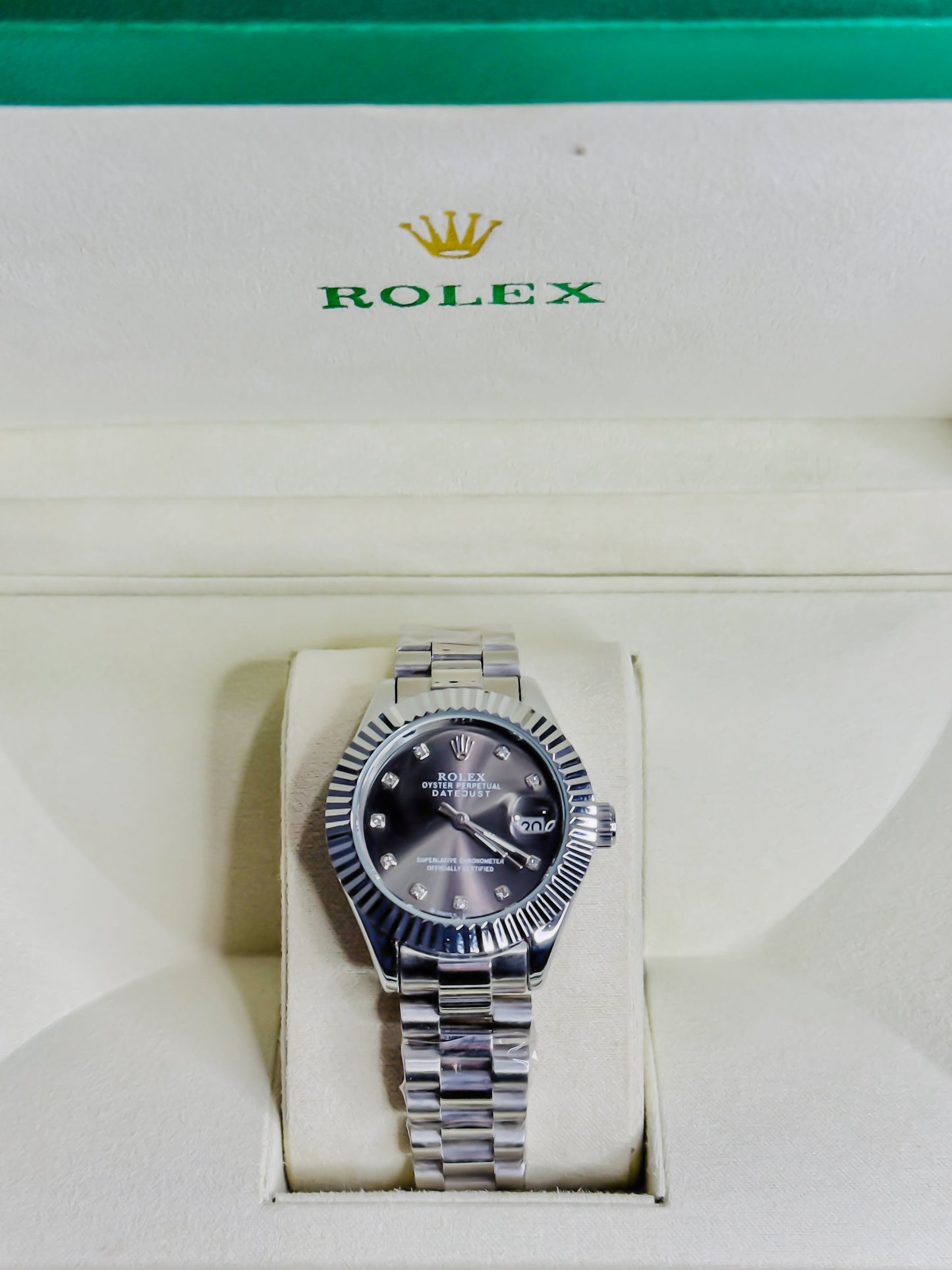 Royale Date Just Silver - Black Dial Female Edition