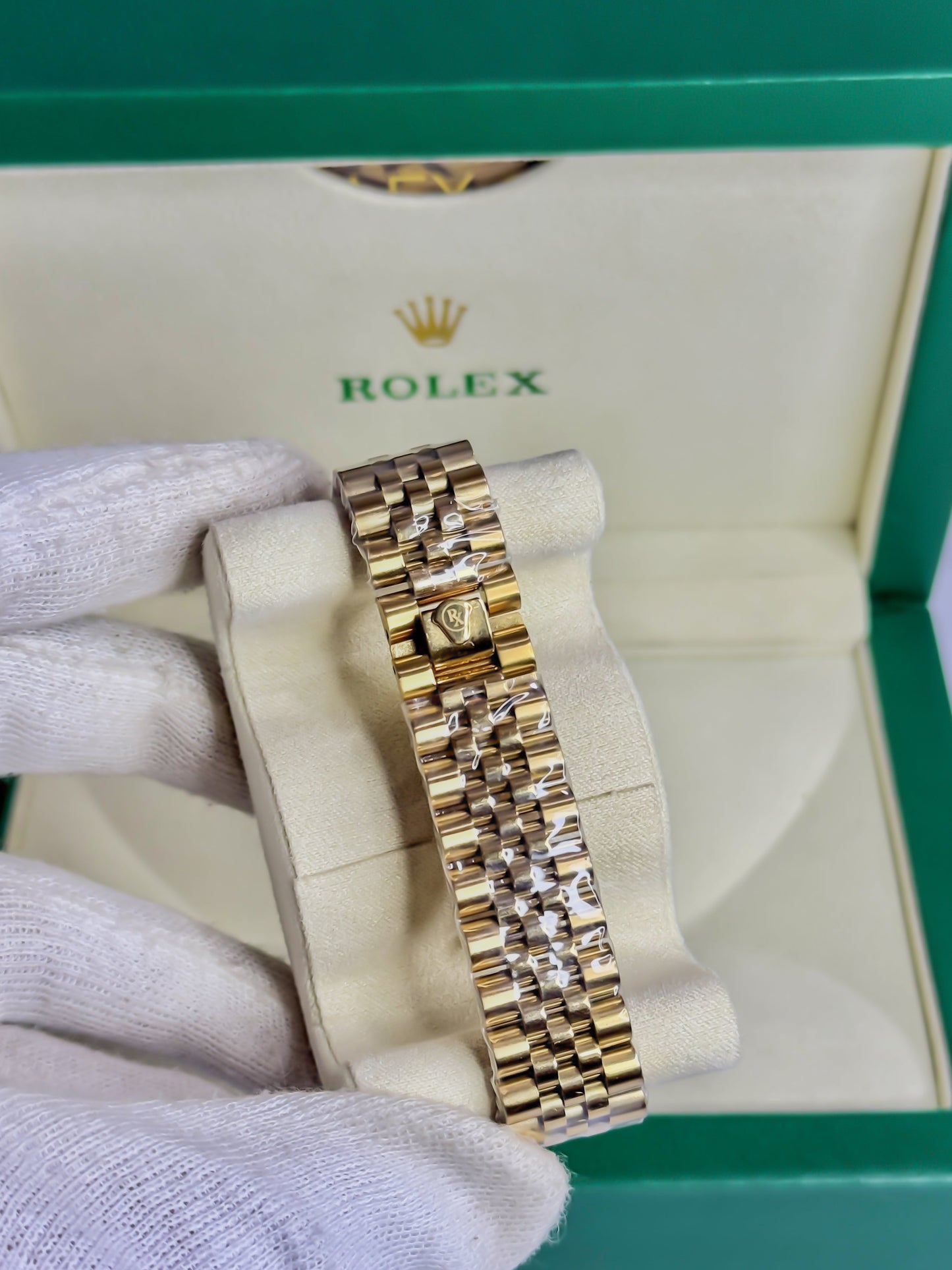 Royale Date Just Golden - Green Dial Edition