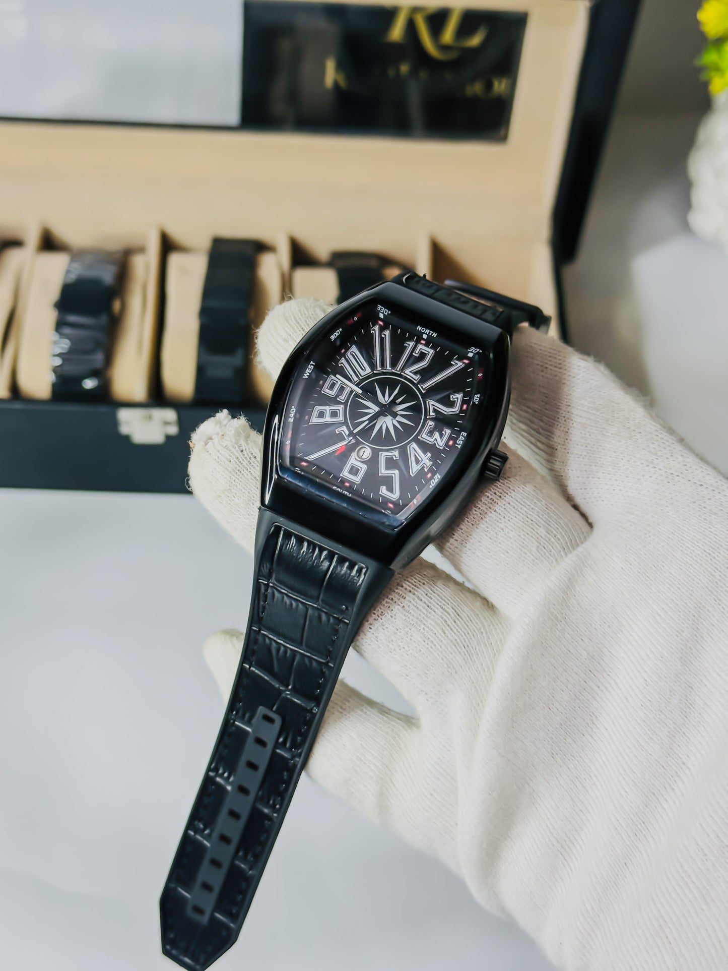FM - Black Premium Leather Edition