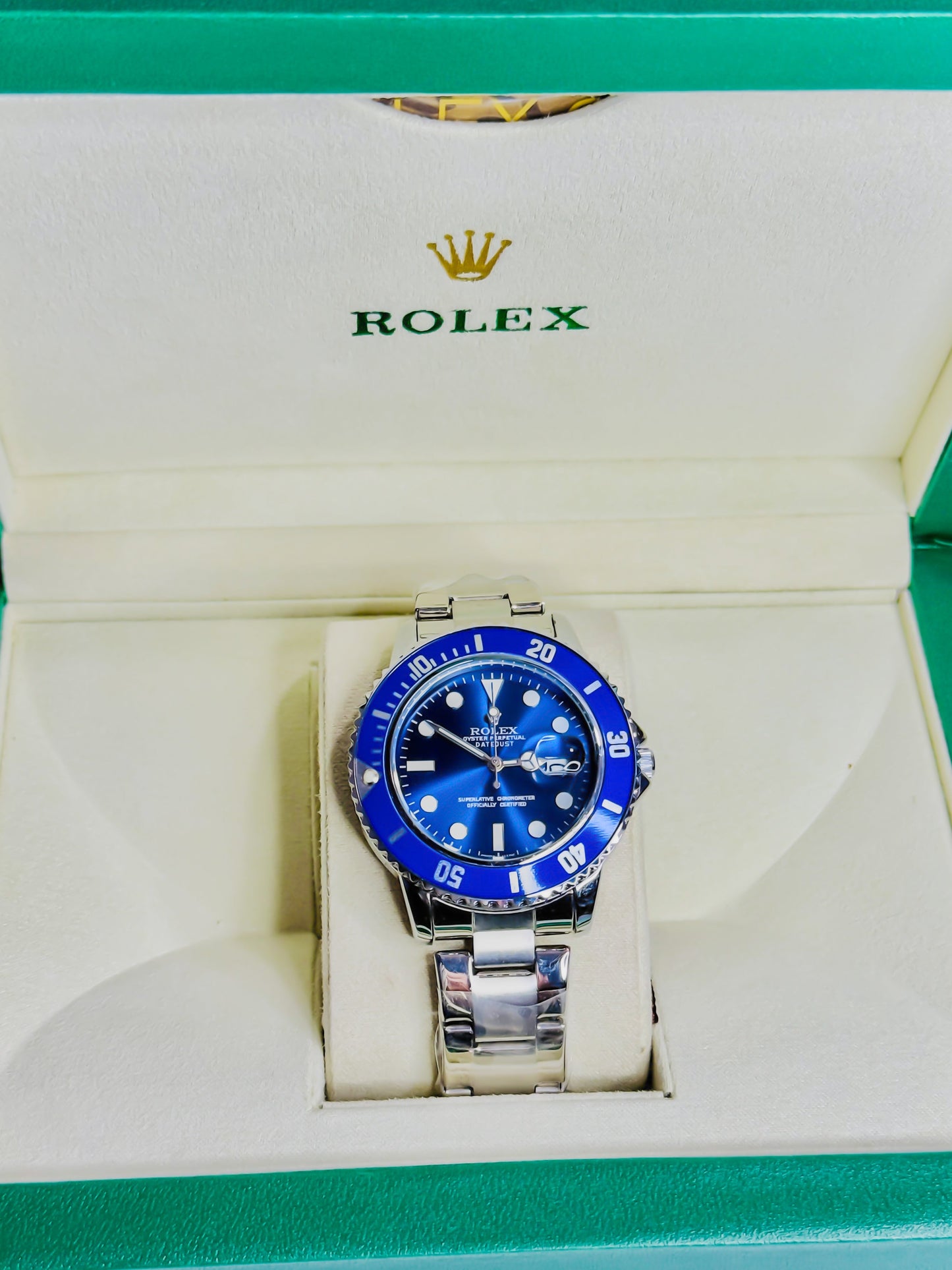 DeepSea Noir – Premium Silver-Blue Edition