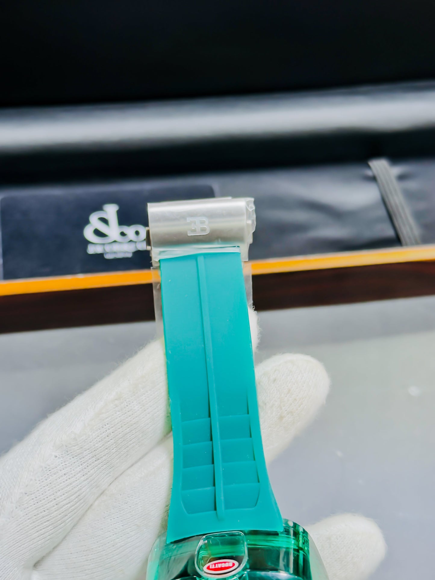 J&Co Bugatti Chiron Green - Master Transparent Edition
