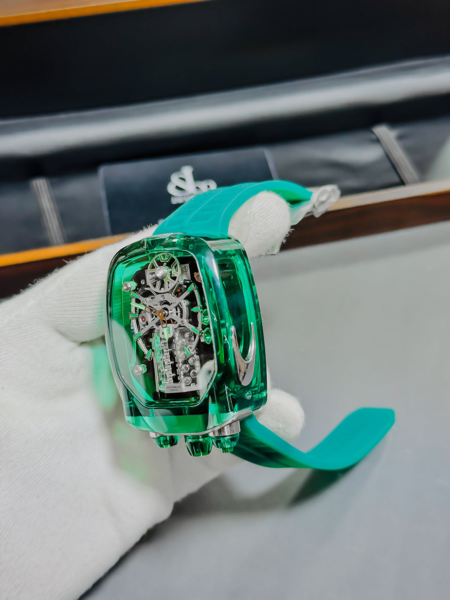 J&Co Bugatti Chiron Green - Master Transparent Edition