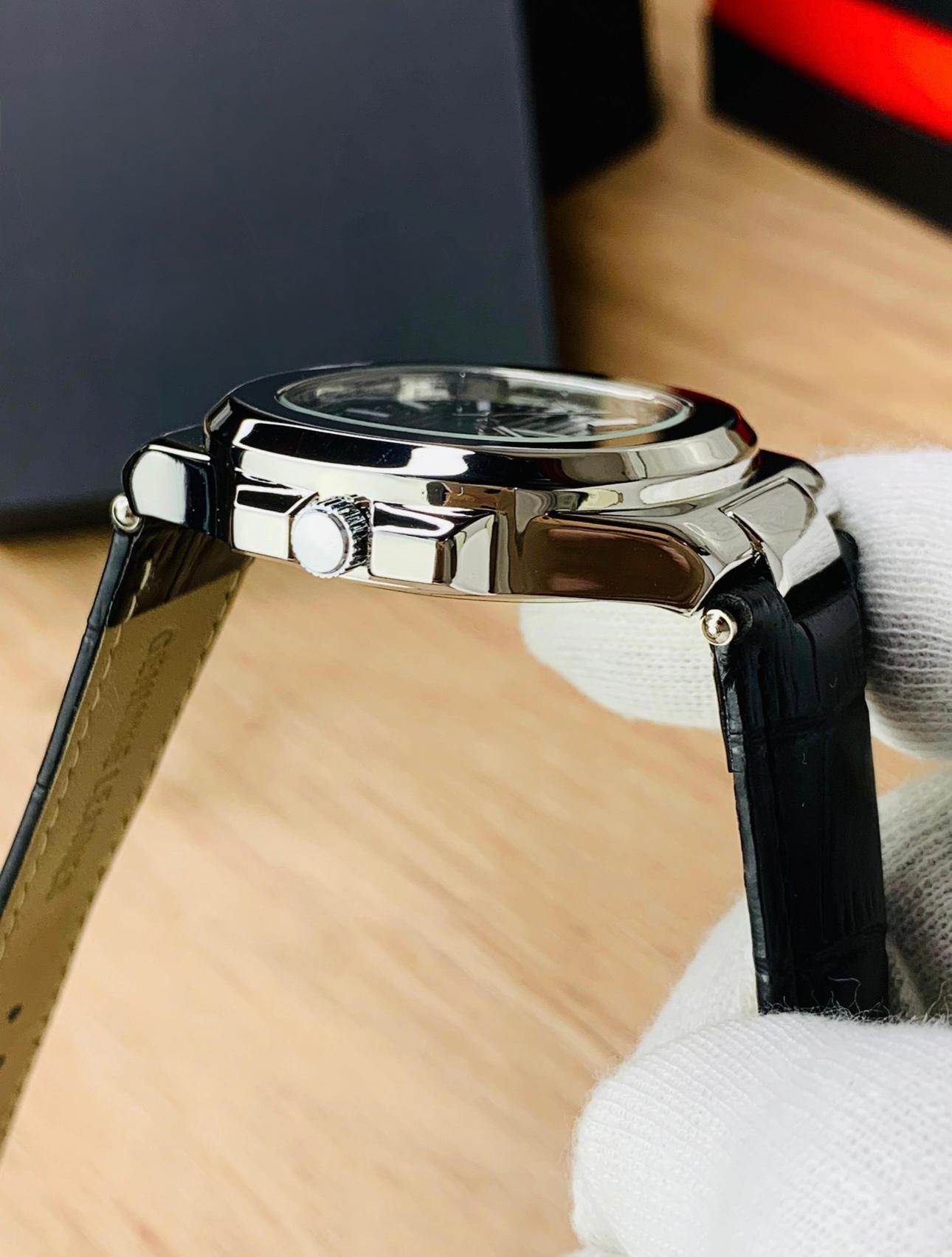 PP– Black Silver Leather Edition
